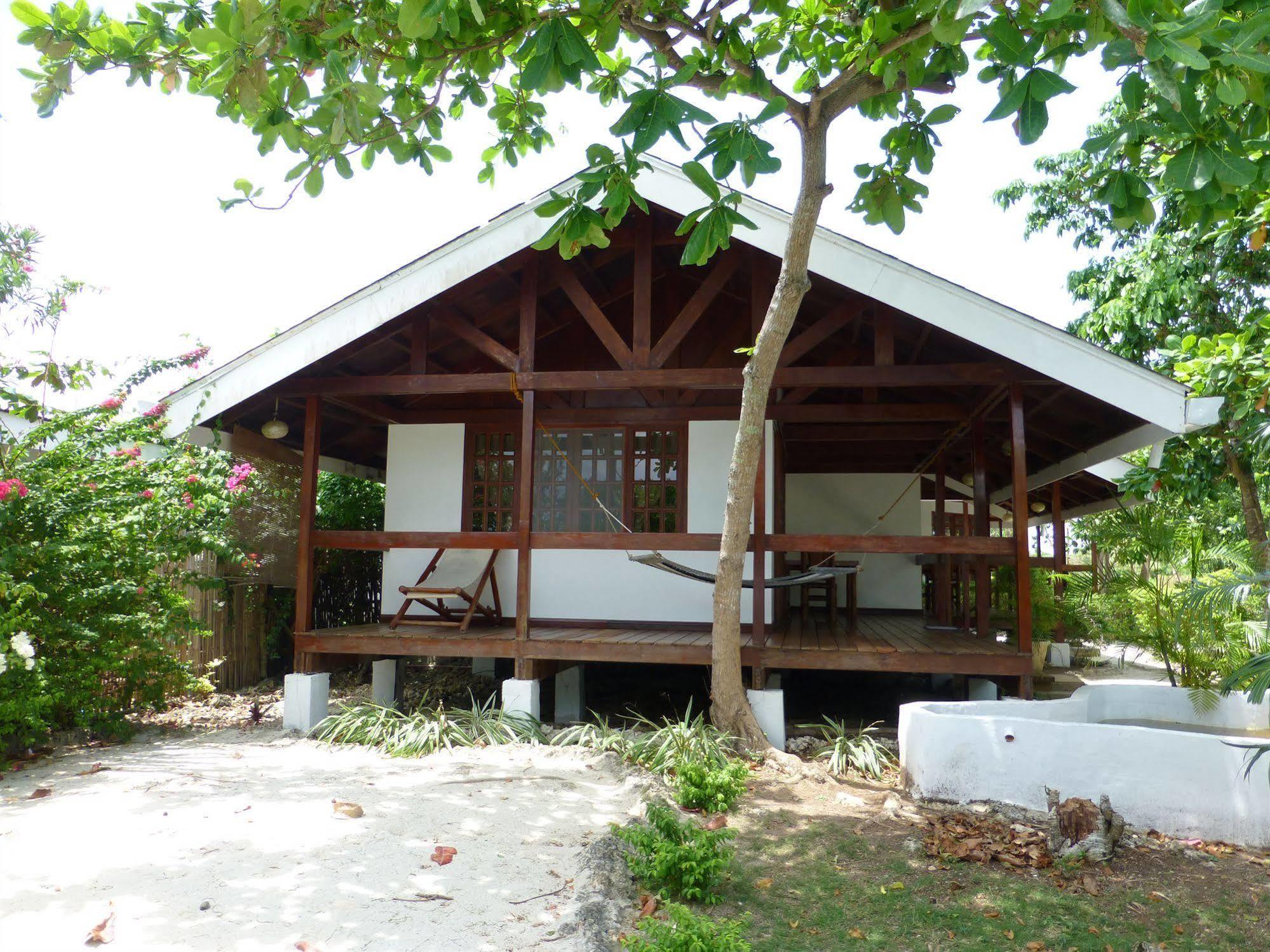 Talima Beach Villas & Dive Resort Cebu Luaran gambar
