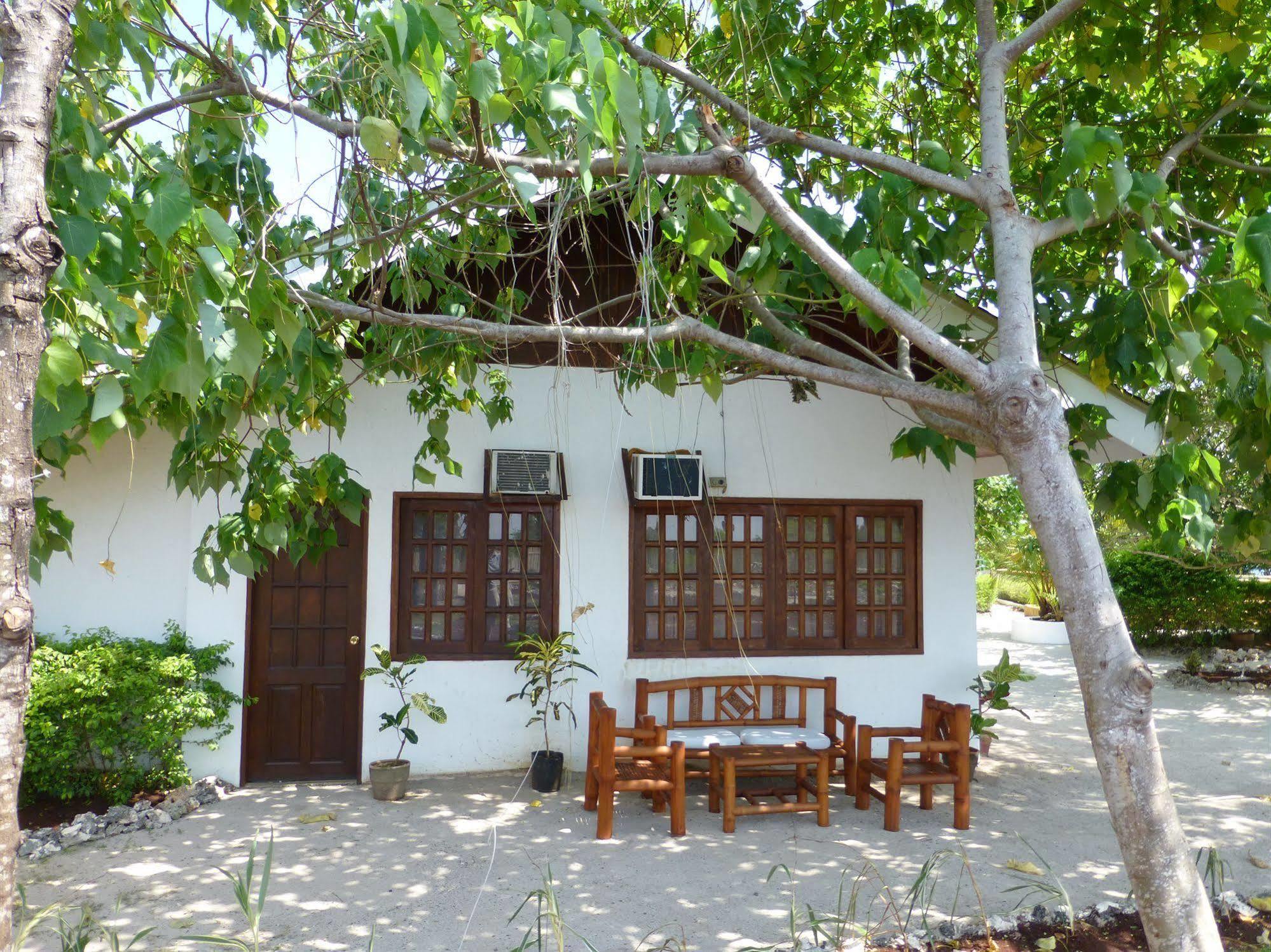 Talima Beach Villas & Dive Resort Cebu Luaran gambar